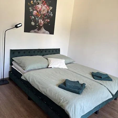 Holzinger In Woertherseenaehe Apartment